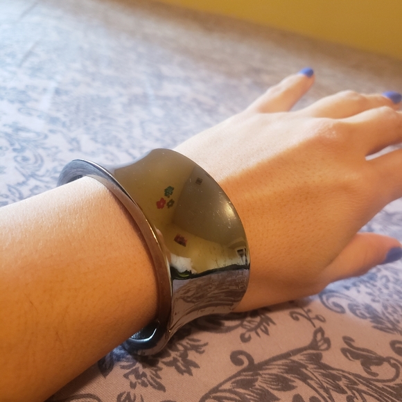 Bracelet - Picture 2 of 7